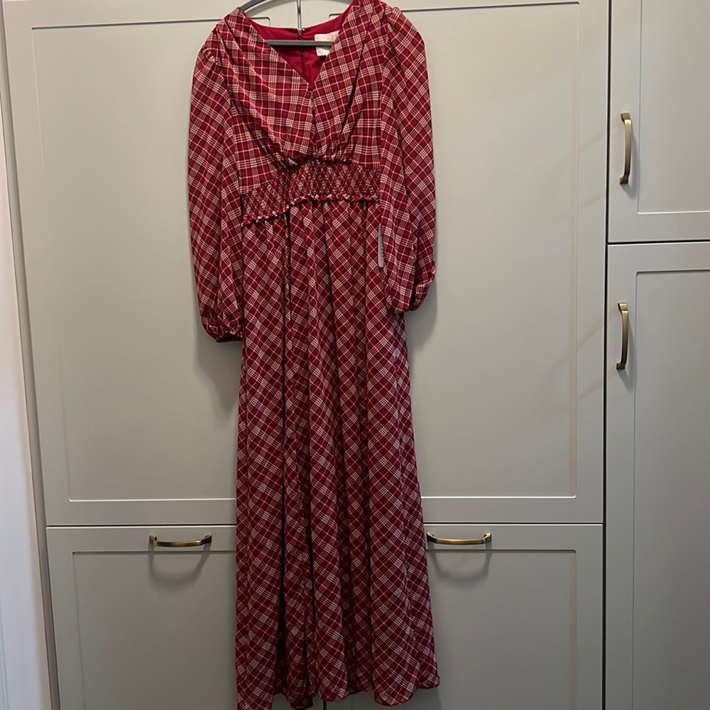 NWT - Gal meets Glam long dress - size US 6